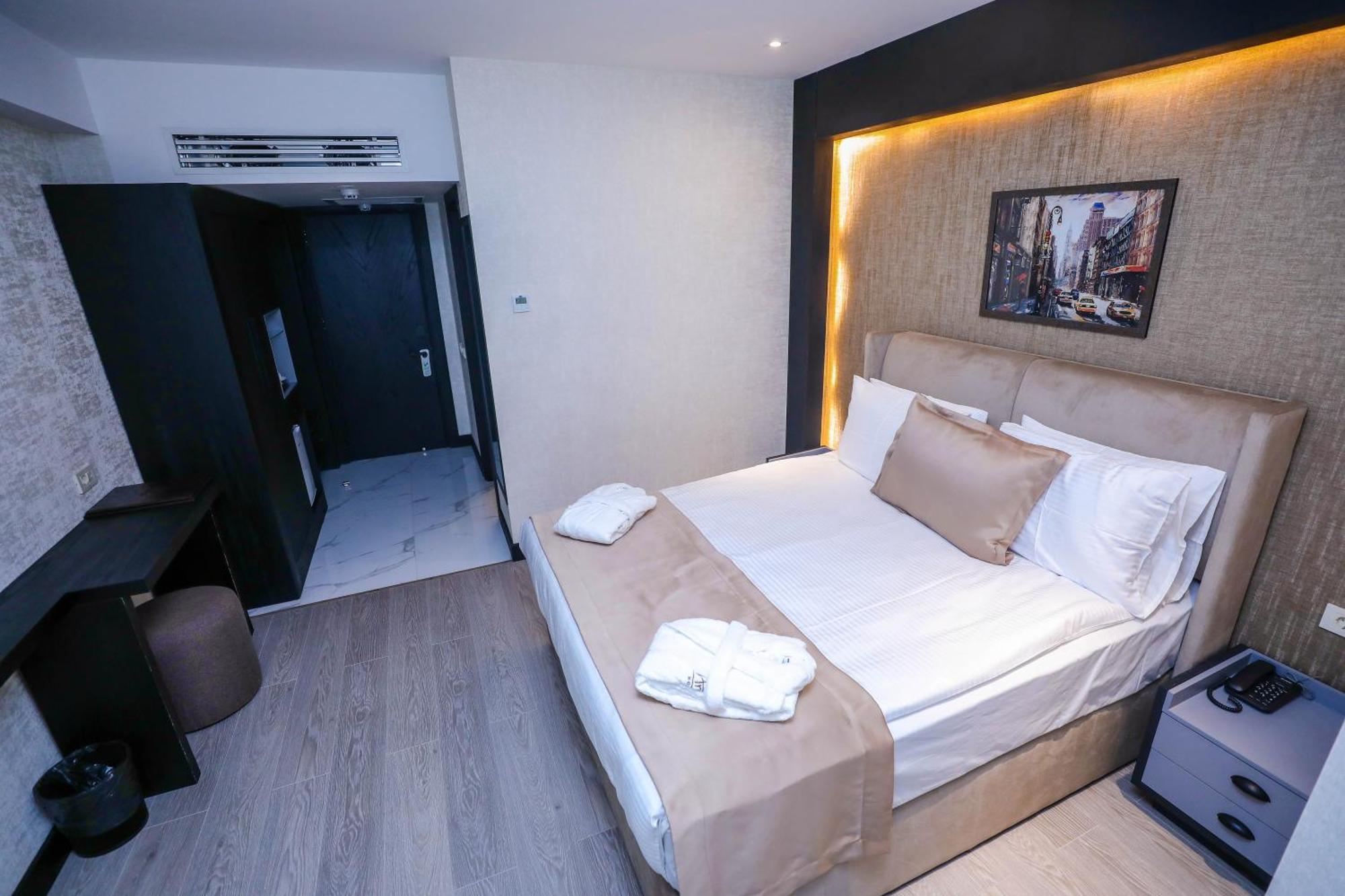 Arium Hotel Baky Esterno foto