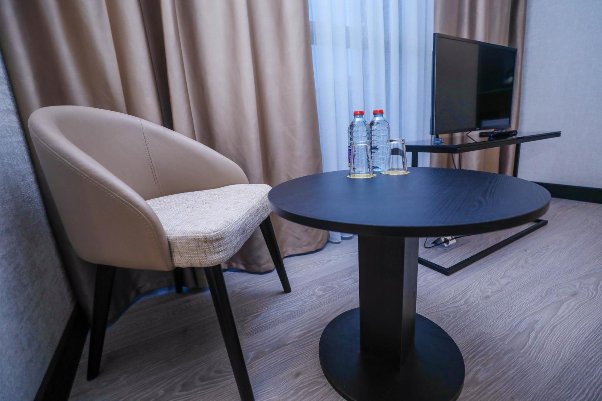 Arium Hotel Baky Esterno foto