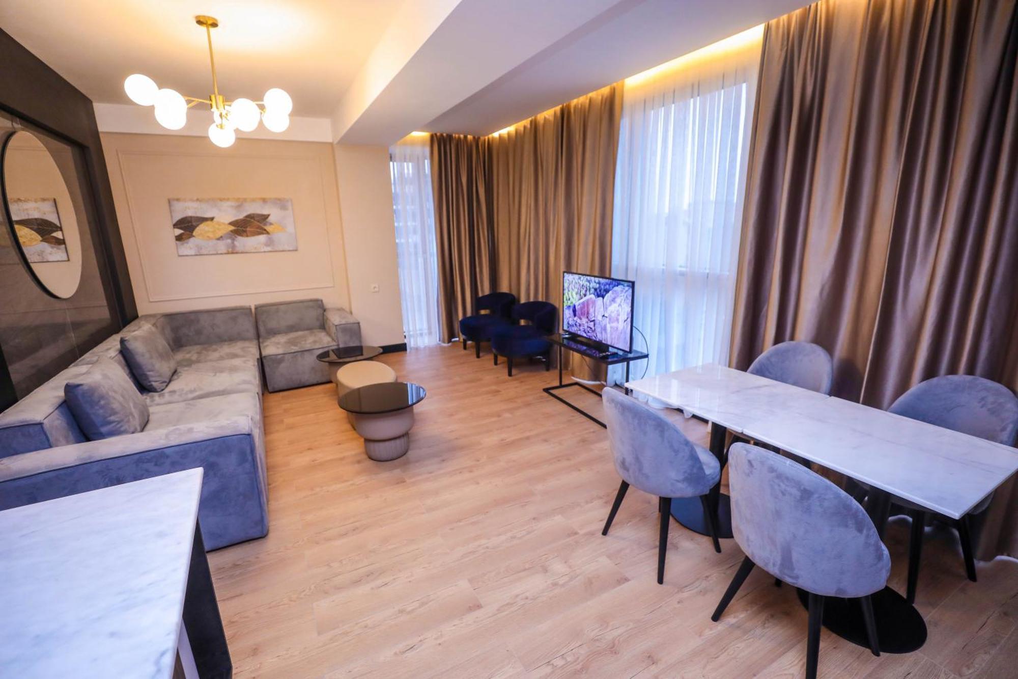 Arium Hotel Baky Esterno foto