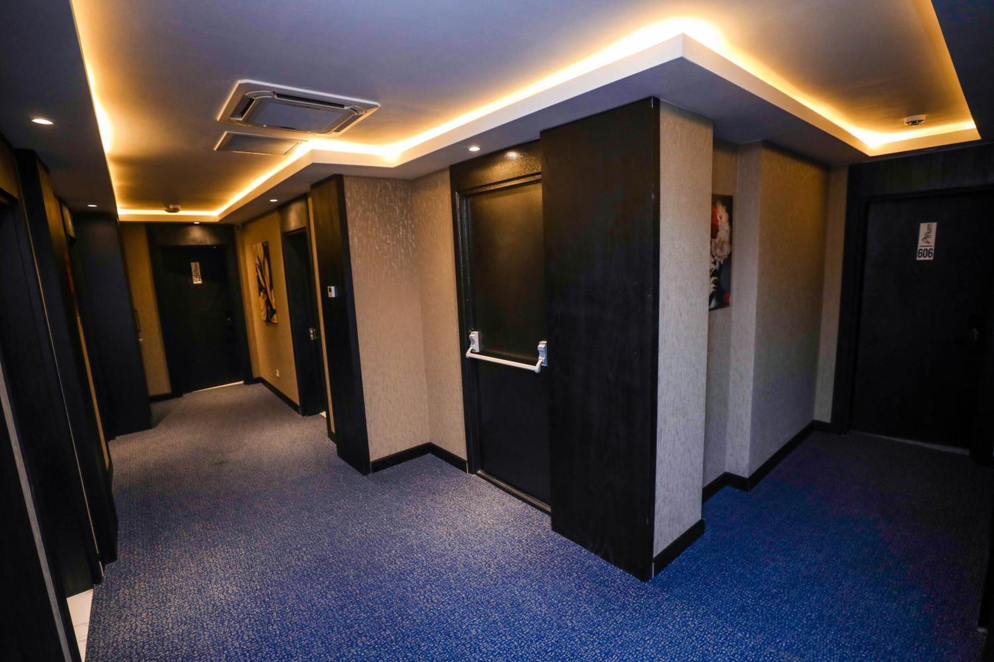 Arium Hotel Baky Esterno foto